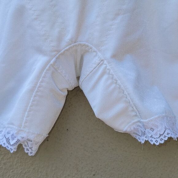 LUST High Waist Mid Thigh Shaper SM Shapeware Shorts Strong Compression Control - Picture 3 of 8